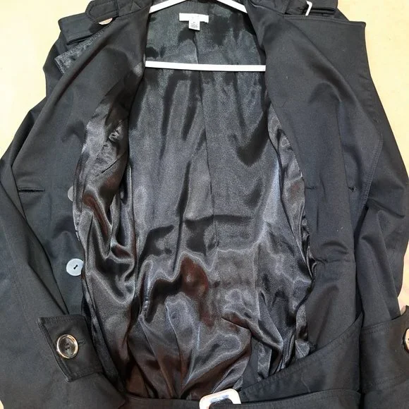 Woman's Fall/Spring Jacket - Picture 4 of 5